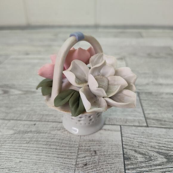 Delicate Miniature Ceramic Floral Basket 3" Tall Figurine Home Decor Decorative - Picture 3 of 9